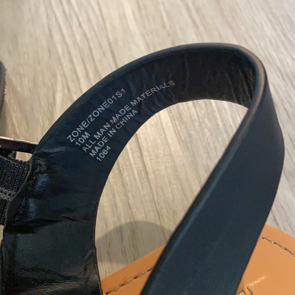 Steve Madden Slingback Ankle Strap Flat Sandals - Size 10 - Picture 5 of 6